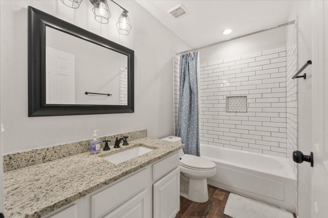 2245 Villawood Lane, Garland, TX 75040