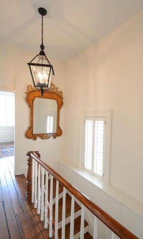 61 Queen Street B, Charleston, SC 29401