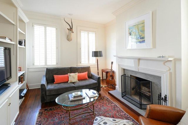 61 Queen Street B, Charleston, SC 29401