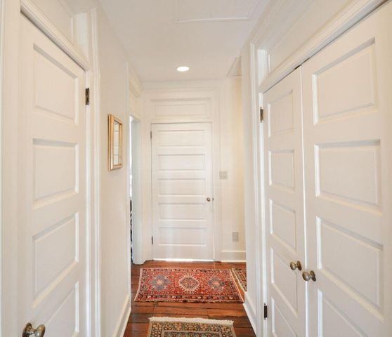 61 Queen Street B, Charleston, SC 29401