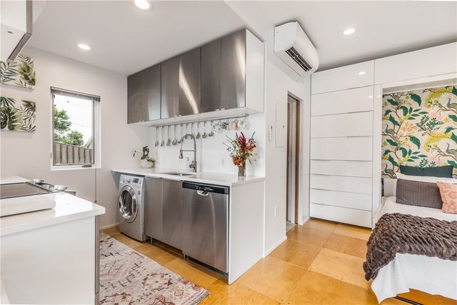 223 N Atlantic Ave, Garfield, PA 15224
