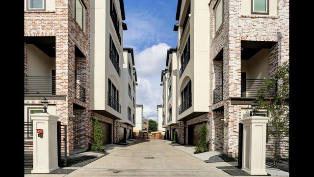 2116 Mason Street, Houston, TX 77006