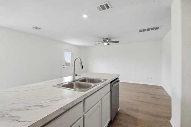 108 Road 51026, Cleveland, TX 77327