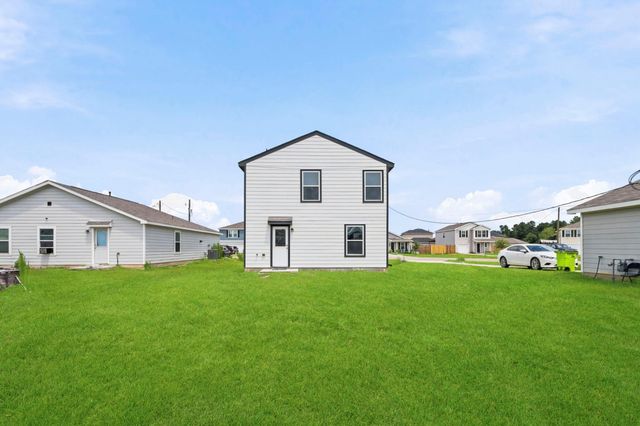 108 Road 51026, Cleveland, TX 77327