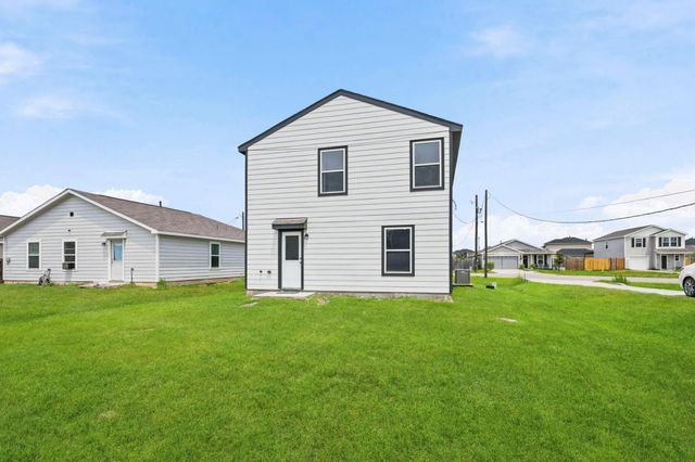 108 Road 51026, Cleveland, TX 77327