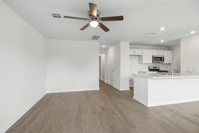 108 Road 51026, Cleveland, TX 77327