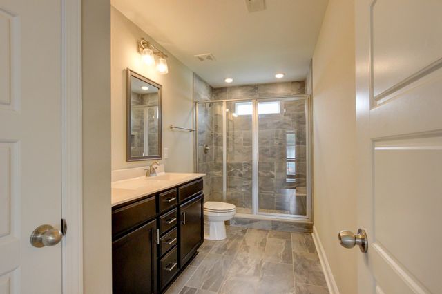 231 King Rd, Clarksville, TN 37042