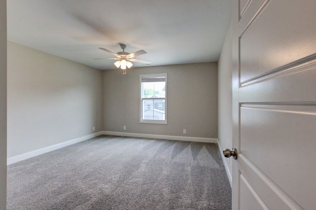 231 King Rd, Clarksville, TN 37042