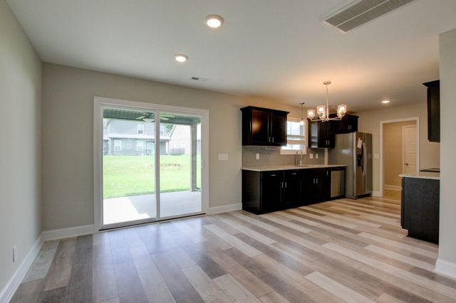 231 King Rd, Clarksville, TN 37042
