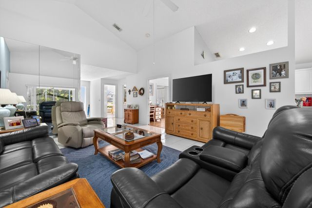 4325 SE Scotland Cay Way, Stuart, FL 34997