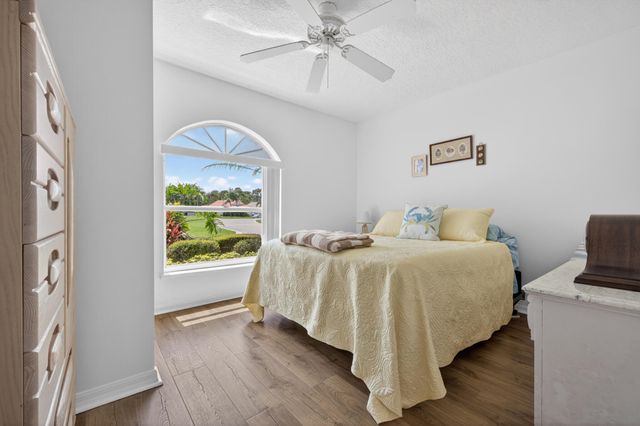 4325 SE Scotland Cay Way, Stuart, FL 34997