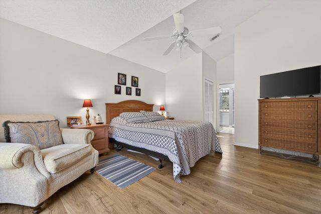 4325 SE Scotland Cay Way, Stuart, FL 34997