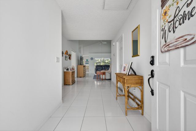 4325 SE Scotland Cay Way, Stuart, FL 34997