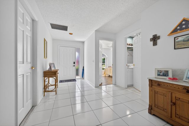 4325 SE Scotland Cay Way, Stuart, FL 34997