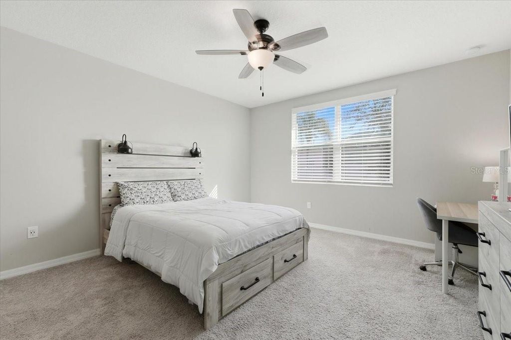 Image 15 of property listing at 1015 KOBUK STREET, Haines City, FL 33844