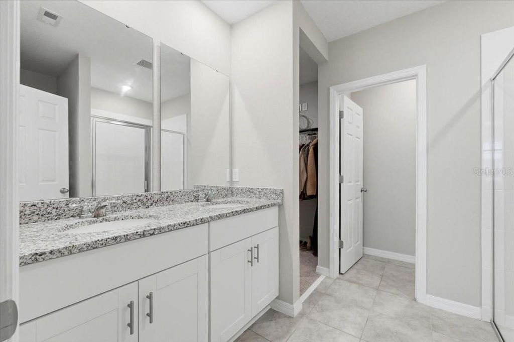 Image 18 of property listing at 1015 KOBUK STREET, Haines City, FL 33844