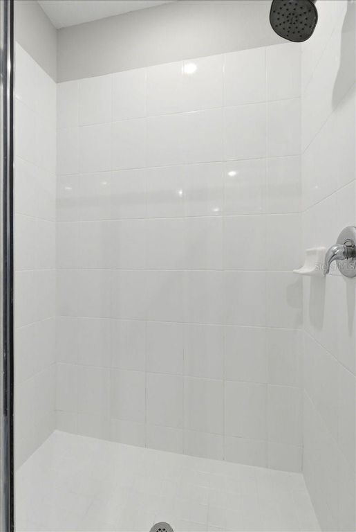 Image 25 of property listing at 1015 KOBUK STREET, Haines City, FL 33844