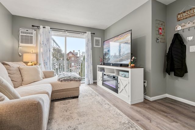 8 Lafayette Park 7, Lynn, MA 01902