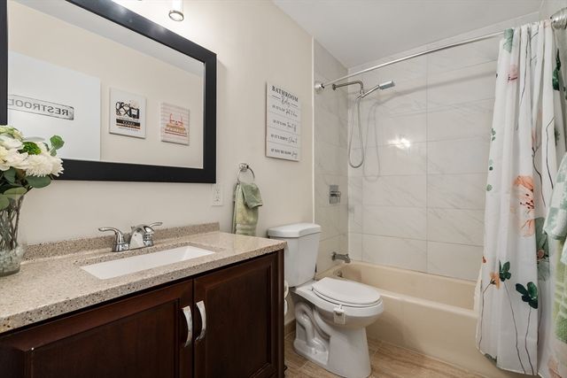 8 Lafayette Park 7, Lynn, MA 01902