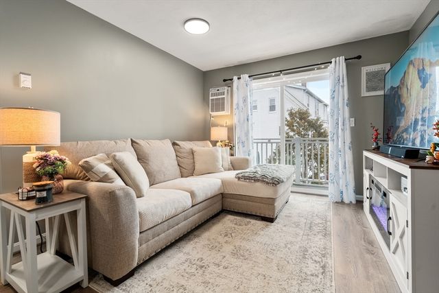 8 Lafayette Park 7, Lynn, MA 01902