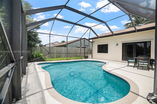 1070 Cedar Creek Way, Davie, FL 33325