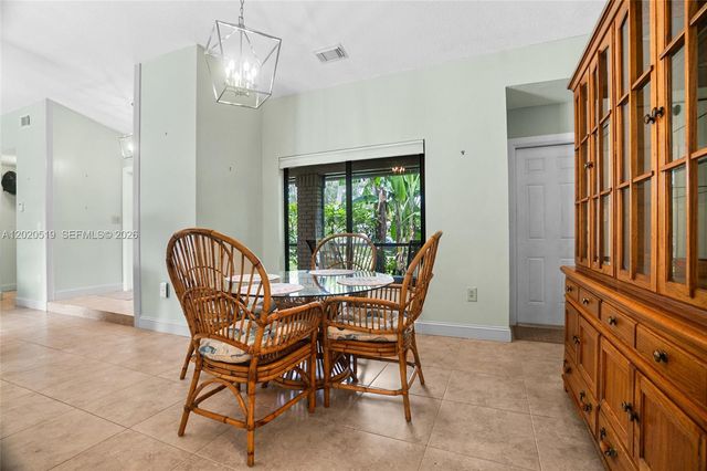 1070 Cedar Creek Way, Davie, FL 33325