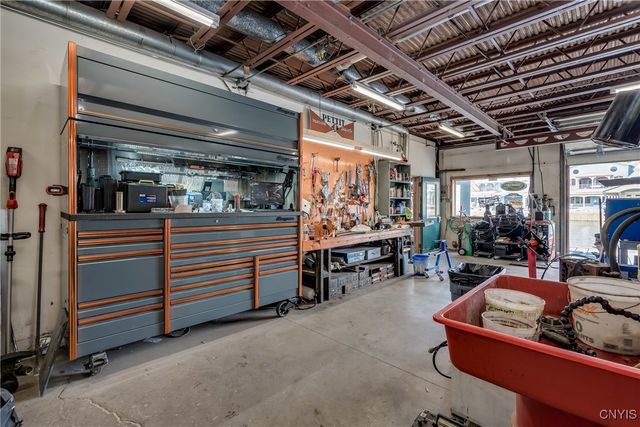 16 Bethune Street, Alexandria, NY 13607