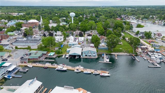 16 Bethune Street, Alexandria, NY 13607