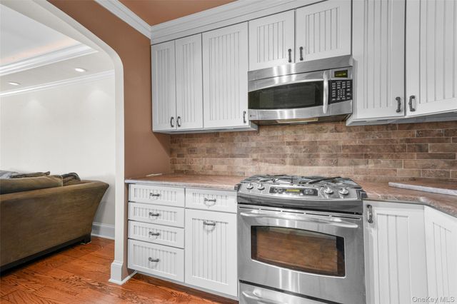 701 Pelham Road 5M, New Rochelle, NY 10805