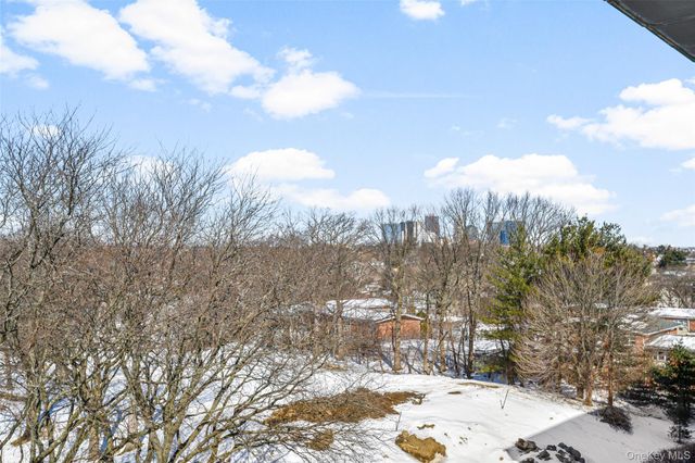 701 Pelham Road 5M, New Rochelle, NY 10805