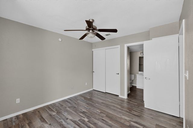 1122 Millview Drive 802, Arlington, TX 76012