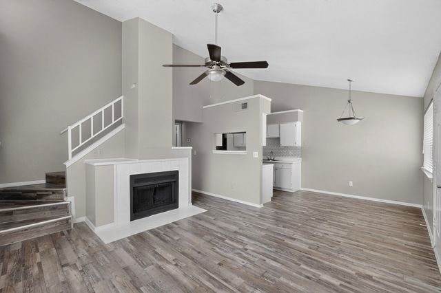 1122 Millview Drive 802, Arlington, TX 76012