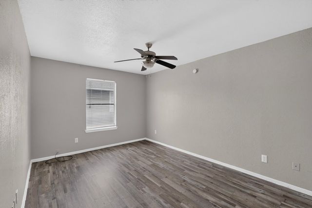 1122 Millview Drive 802, Arlington, TX 76012
