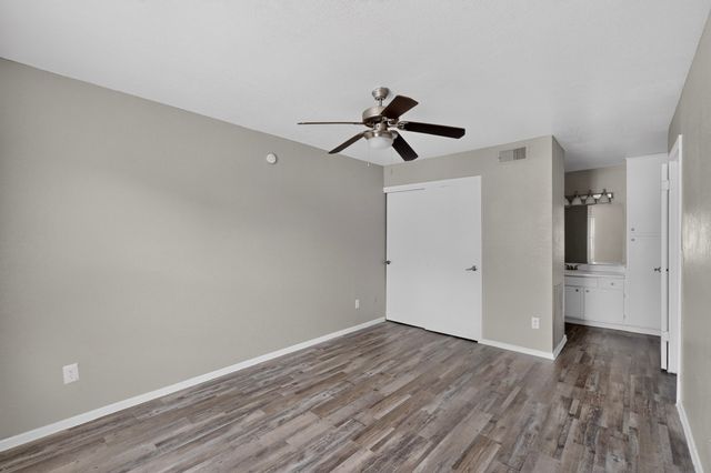 1122 Millview Drive 802, Arlington, TX 76012
