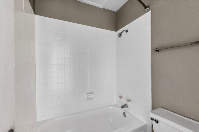 1122 Millview Drive 802, Arlington, TX 76012