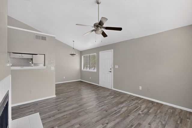 1122 Millview Drive 802, Arlington, TX 76012