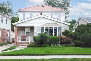 82-49 212th Street, Hollis Hills, NY 11427