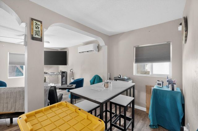 2904 1st Street NW, Albuquerque, NM 87107