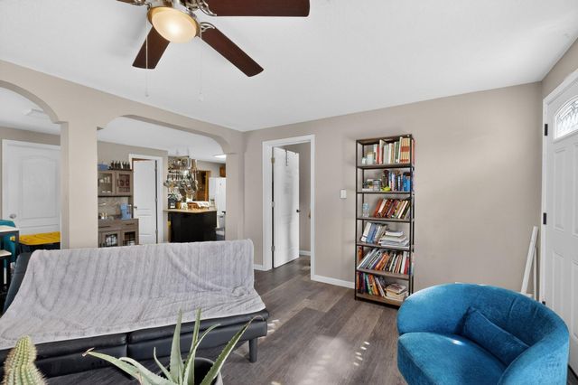 2904 1st Street NW, Albuquerque, NM 87107