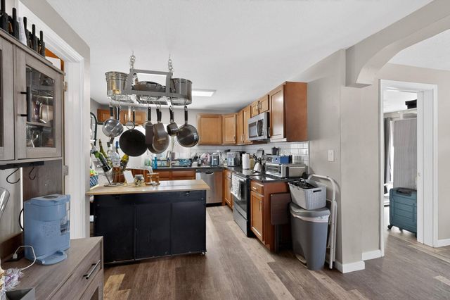2904 1st Street NW, Albuquerque, NM 87107