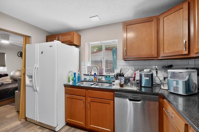 2904 1st Street NW, Albuquerque, NM 87107