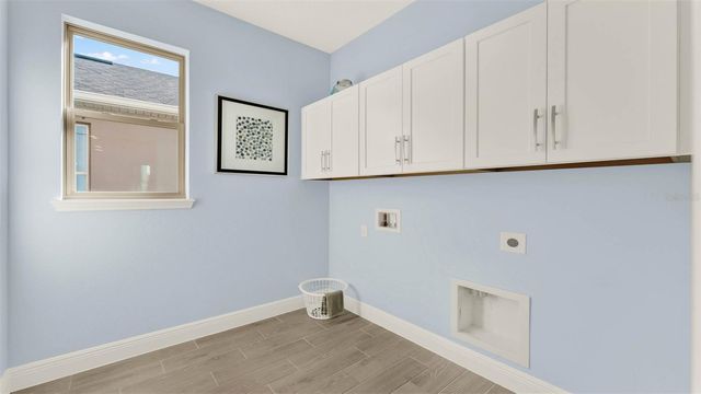 11833 SHINE VIEW LANE, Winter Garden, FL 34787