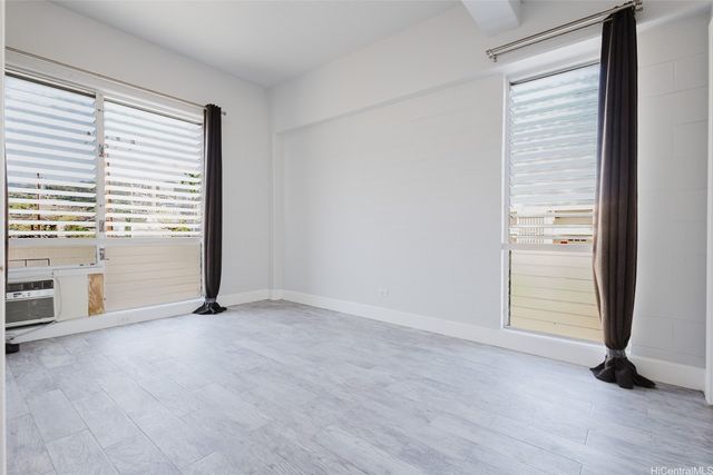 1096 S Beretania Street 301, Honolulu, HI 96814