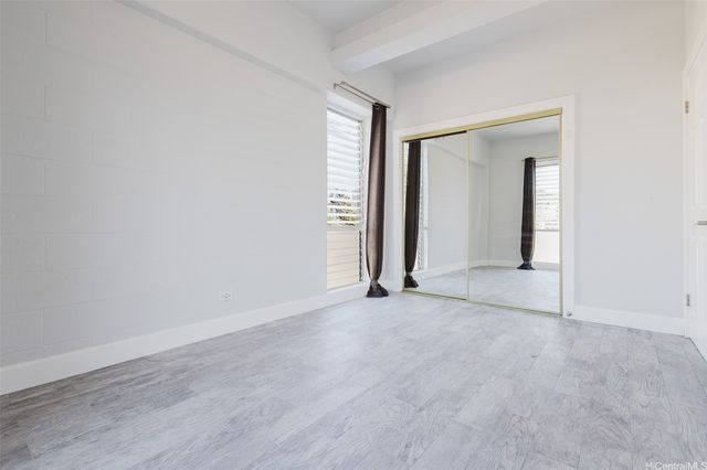 1096 S Beretania Street 301, Honolulu, HI 96814