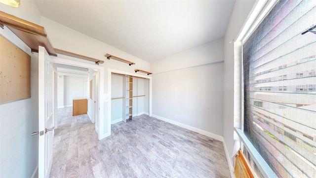 1096 S Beretania Street 301, Honolulu, HI 96814