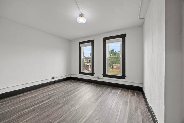 941 E Whittier Street, Columbus, OH 43206