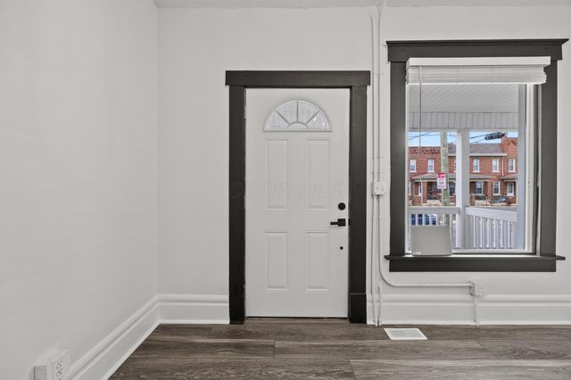 941 E Whittier Street, Columbus, OH 43206