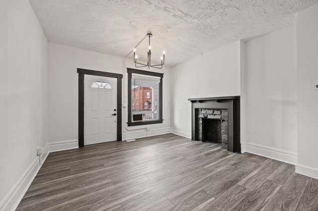 941 E Whittier Street, Columbus, OH 43206