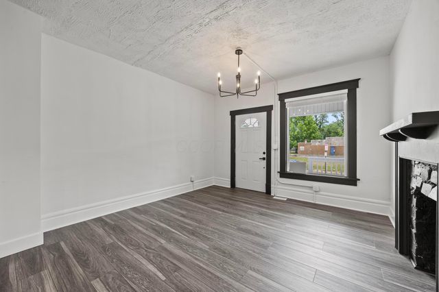 941 E Whittier Street, Columbus, OH 43206