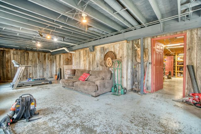 14010 Echo Hill Trail, Louisville, KY 40299